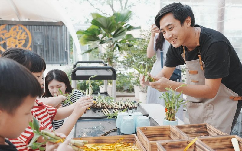 親友團體歡聚時光